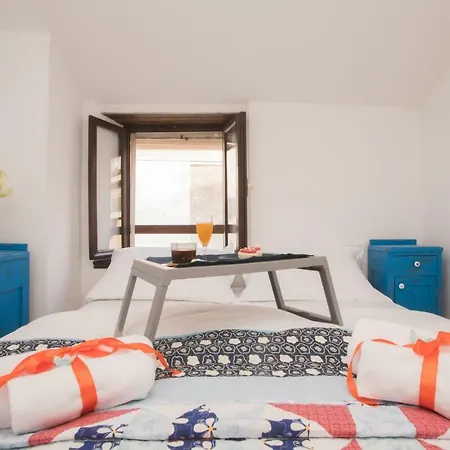 Old Town Apartment *